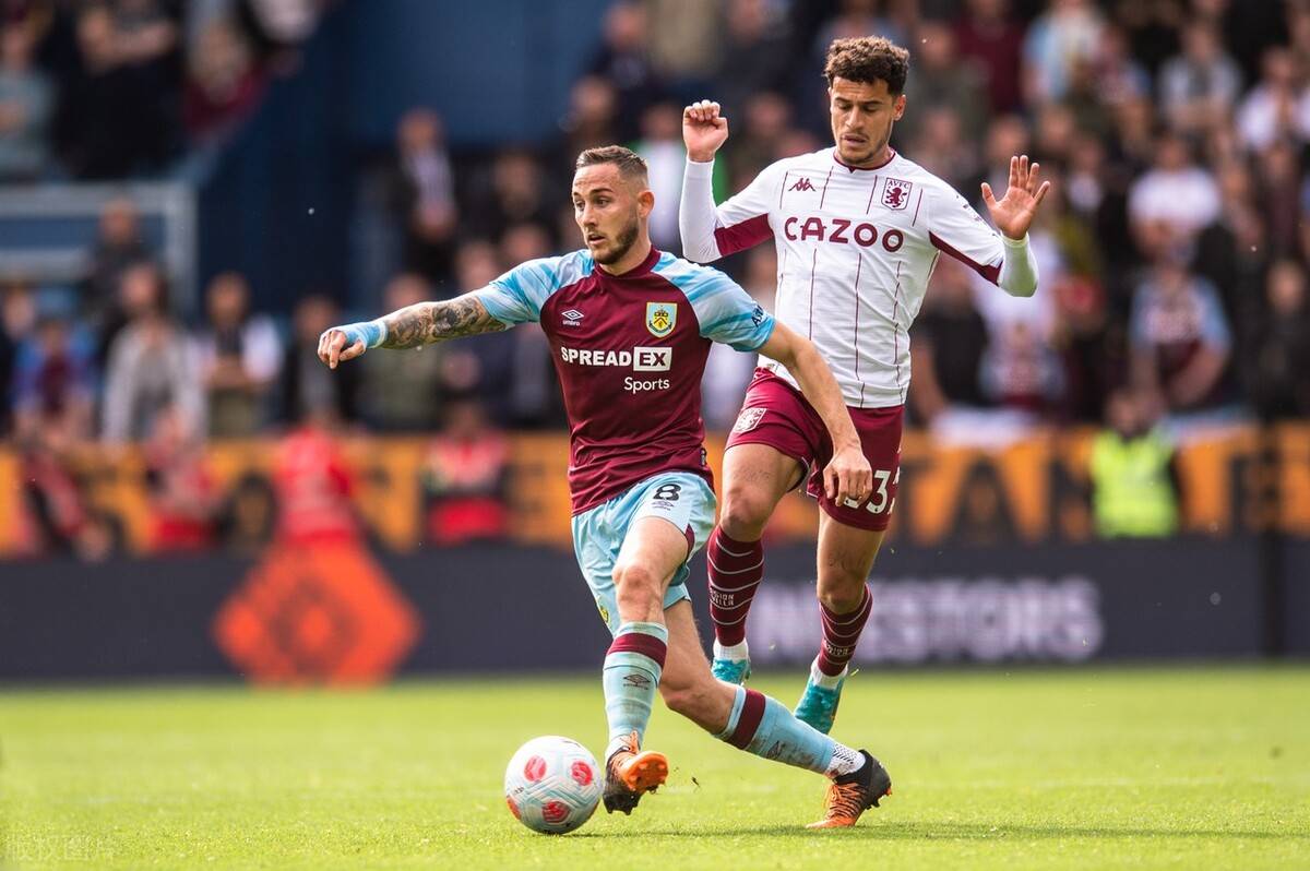 [国内足球中超]第15轮：国安锁定半程冠军 蓉城5-0大胜新鹏城